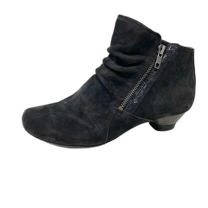 boots for stylish outdoor events-Aida Zip Bootie