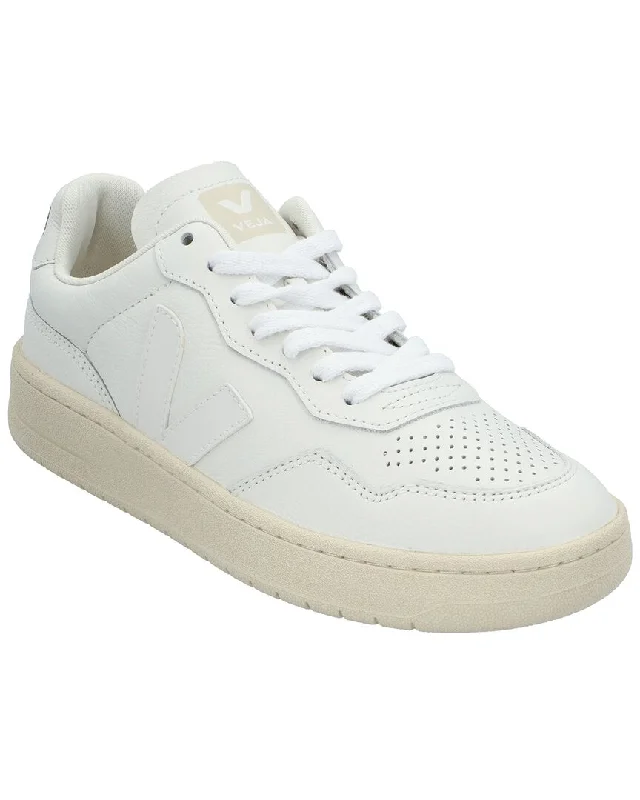 Athletic shoes with shock-resistant features-VEJA V-90 Leather Sneaker