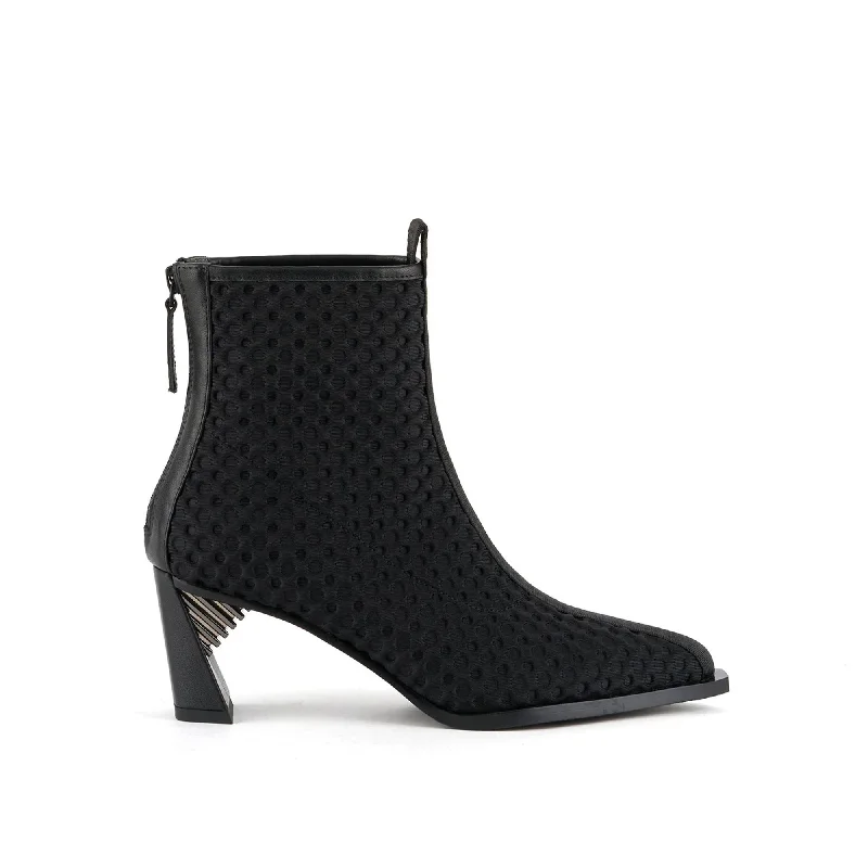 boots for stylish and cozy winter days-Sonar Bootie Mid