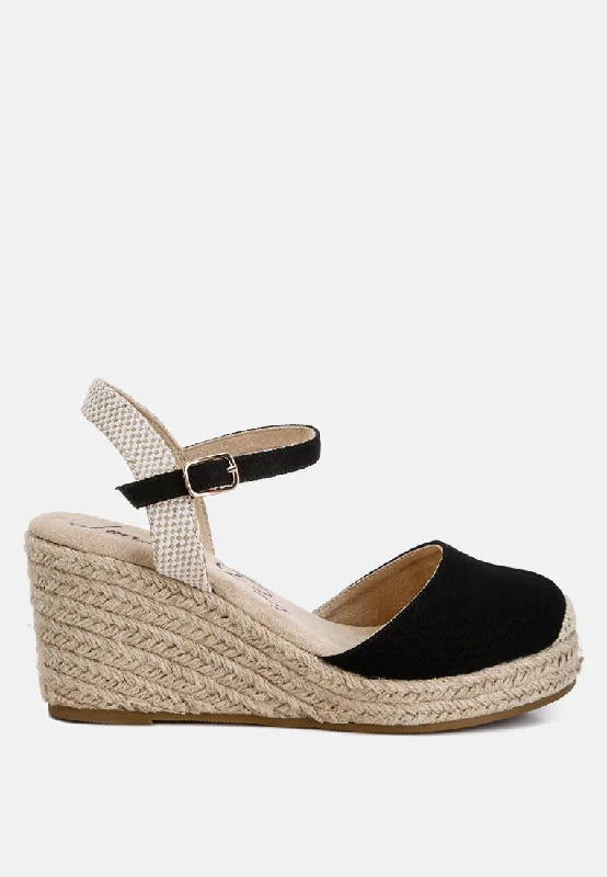 Sandals for easy beach styling-trand wedge espadrille sandals